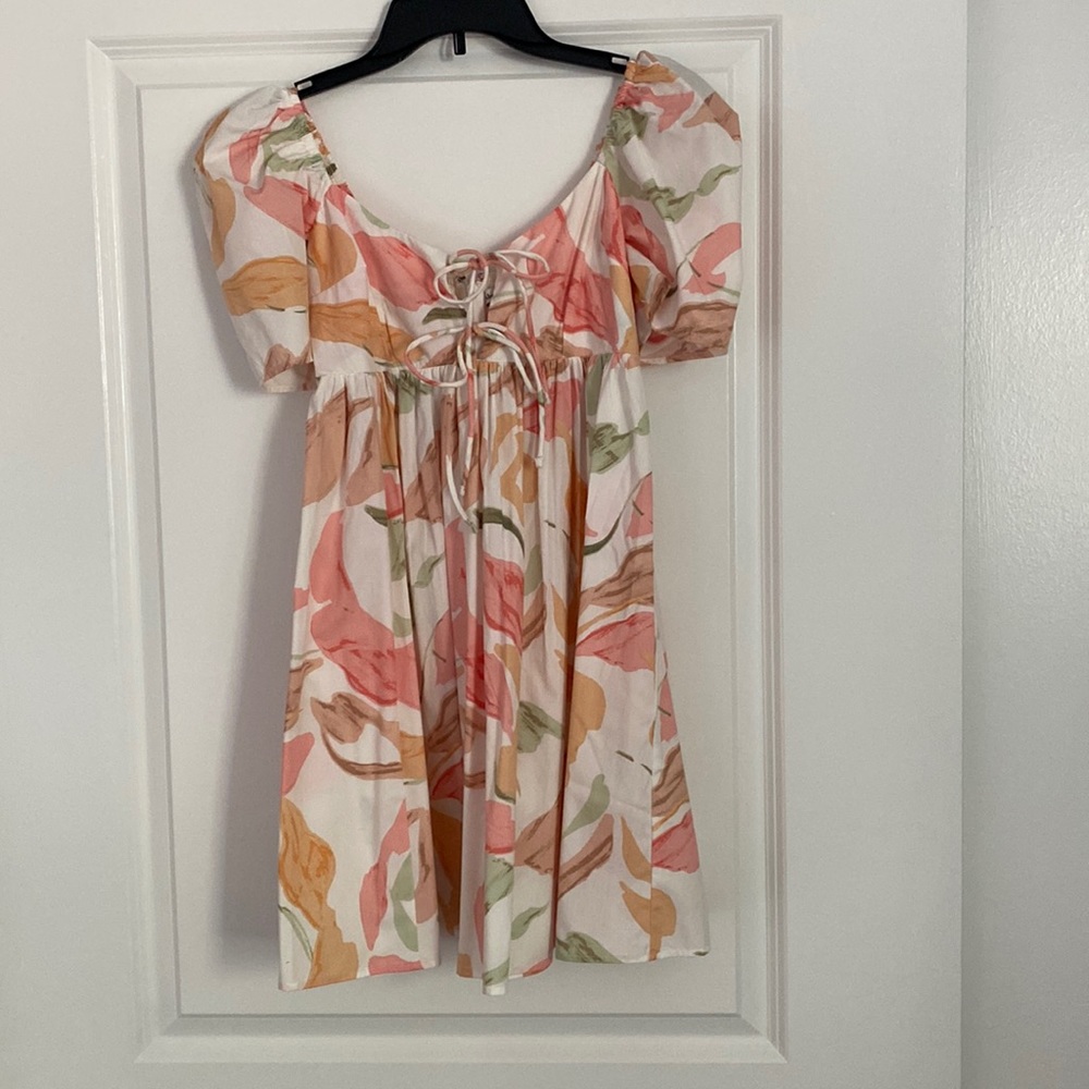 Abercrombie Floral dress. SIZE XXS - wore once